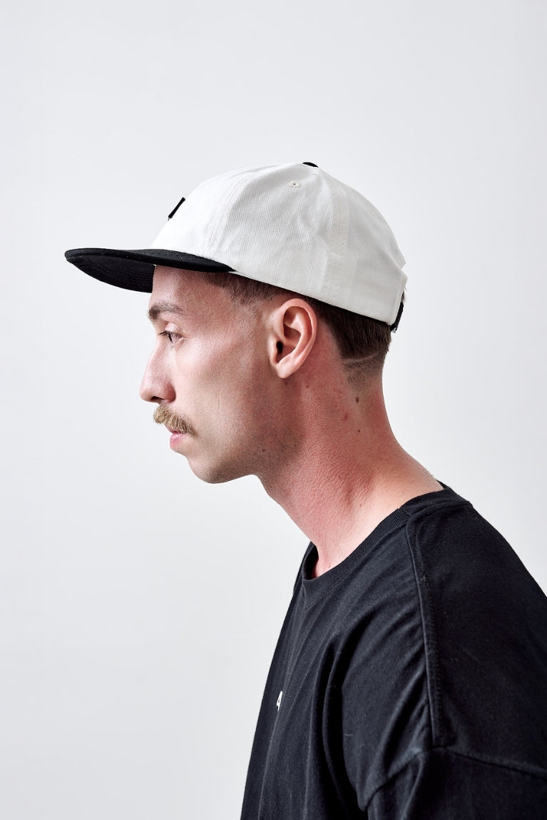 Six Panel Basic Off Black