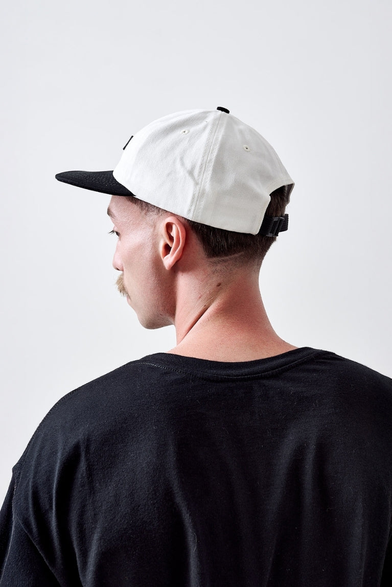 Six Panel Basic Off Black