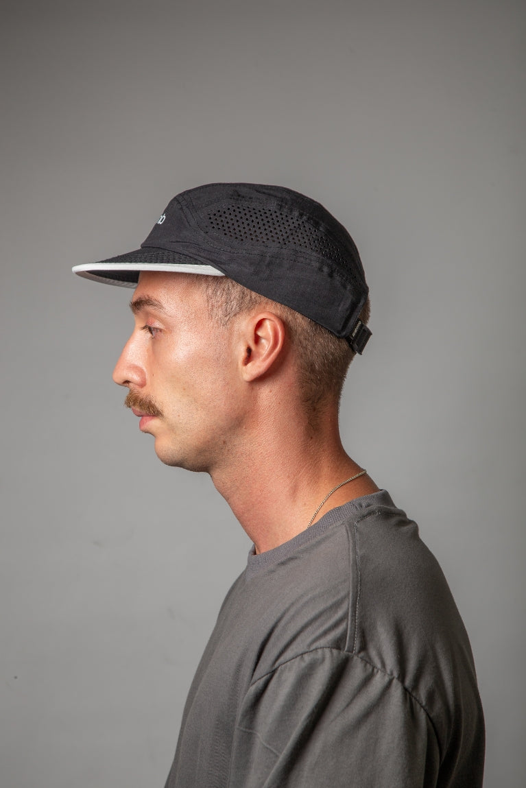Aka Runner Cap