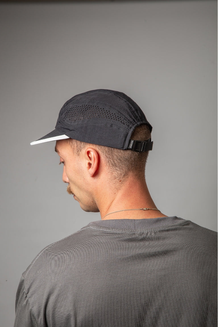 Aka Runner Cap